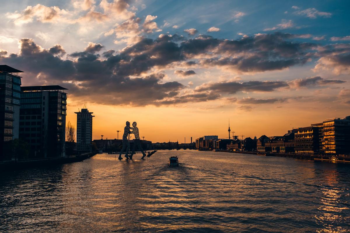 by hoch3media on Unsplash